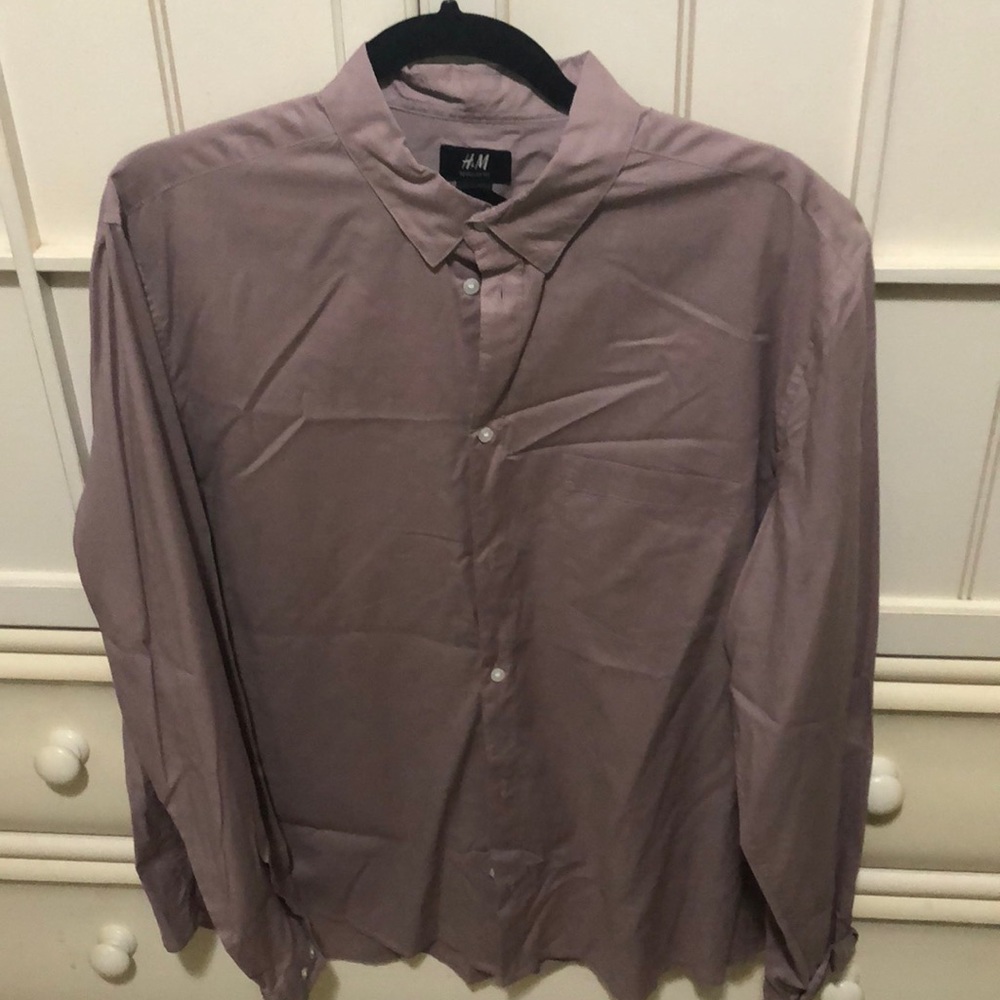 Long sleeved men’s dress shirt